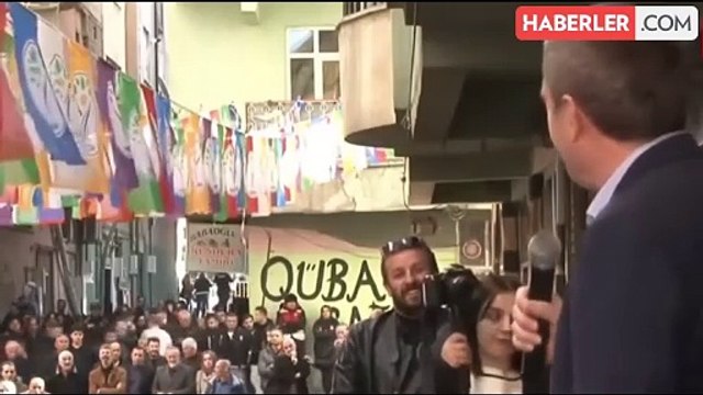 HEDEP'li Tuncer Bakırhan, cuma namazına gitmek isteyen kalabalığa böyle seslendi: Gitmeyin, kazasını kılarız