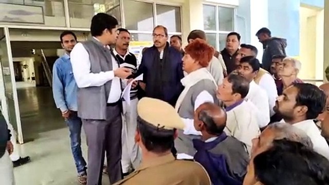 कृषि उपज मंडी मंडी में एक दुकान से साढ़े नौ लाख रुपए चोरी होने का मामला, कलक्टर को सौंपा ज्ञापन