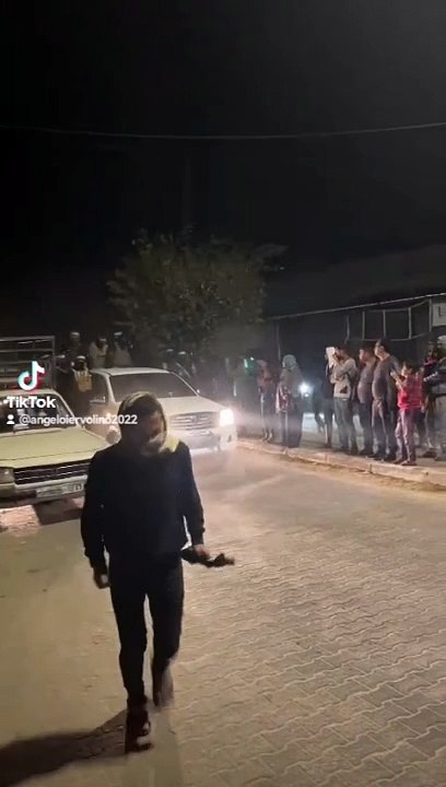 Sud di Gaza, video esclusivo apparizione delle brigate di Hamas nelle strade, video 0008