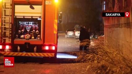 Sakarya'da üvey ağabeyinin aracını yakıp, kurşun yağdırdı
