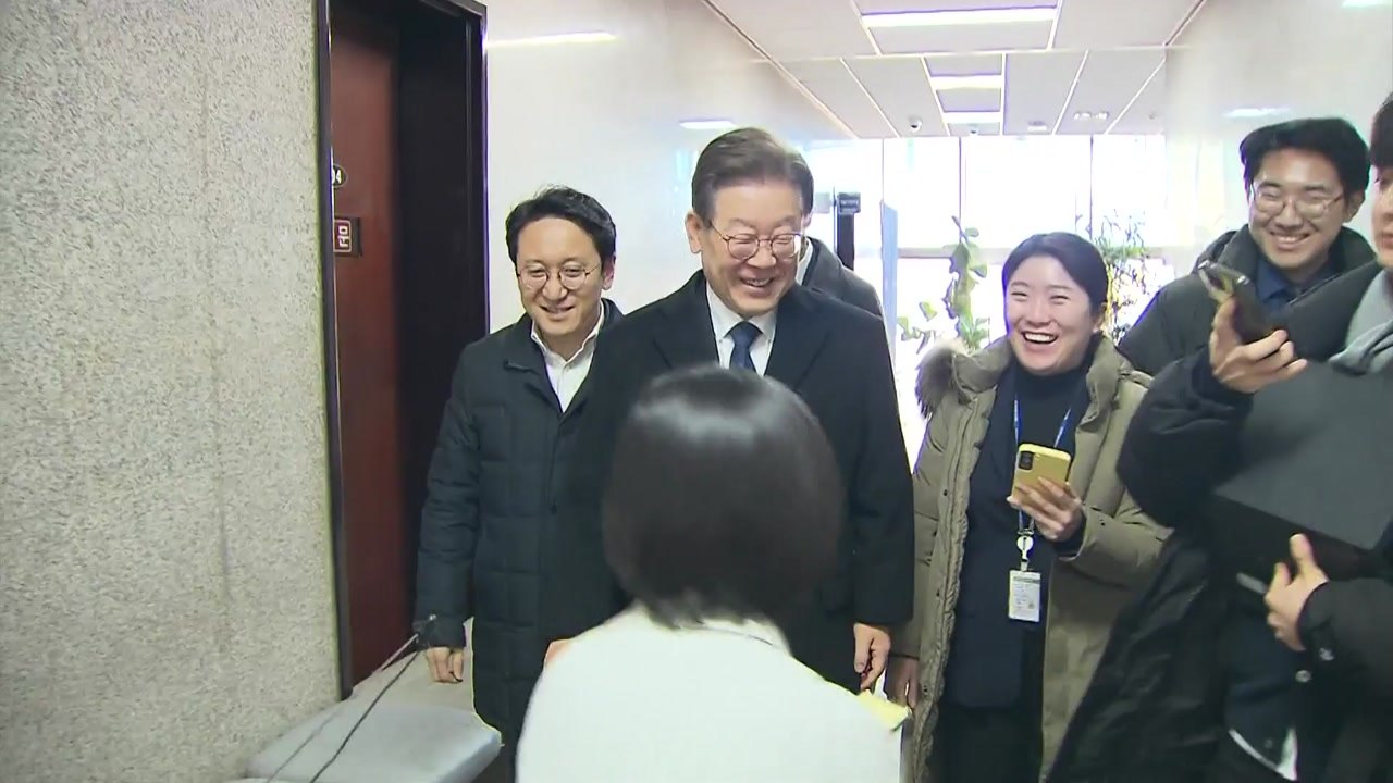 이재명, 이동관 사퇴에 "아바타 내세워 방송 장악 의도" / YTN