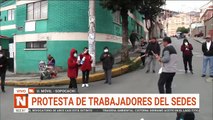 Protesta trabajadores de SEDES La Paz