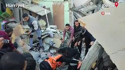 İsrail, Maghazi Mülteci Kampı’nı vurdu