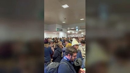Una avería en Chamartín colapsa el servicio de tren a la Comunidad Valenciana y Murcia a las puertas del puente