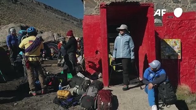 De los Alpes a México, sobrevivientes del cáncer conquistan las Cumbres de la esperanza