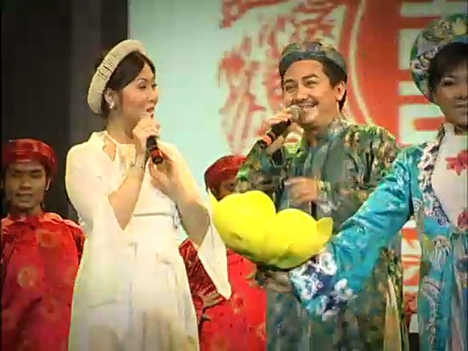 Noi day to hong - Hong Van  &  Anh Vu