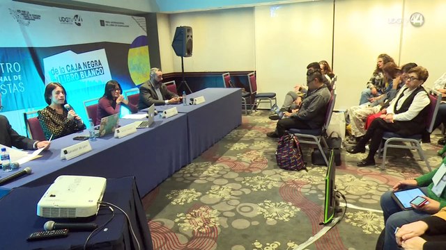 Periodistas mexicanos sufren violencia, precariedad laboral y afectaciones a su salud, concluyen