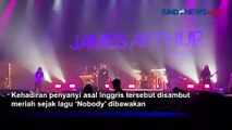 Konser James Arthur Jakarta Pecah, Pentonton Kompak Nyanyi Bareng Rewrite the Stars