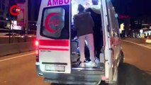 Kadıköy'de hareketli dakikalar: Üst geçitten düşen kişiyi sürücüler kurtardı