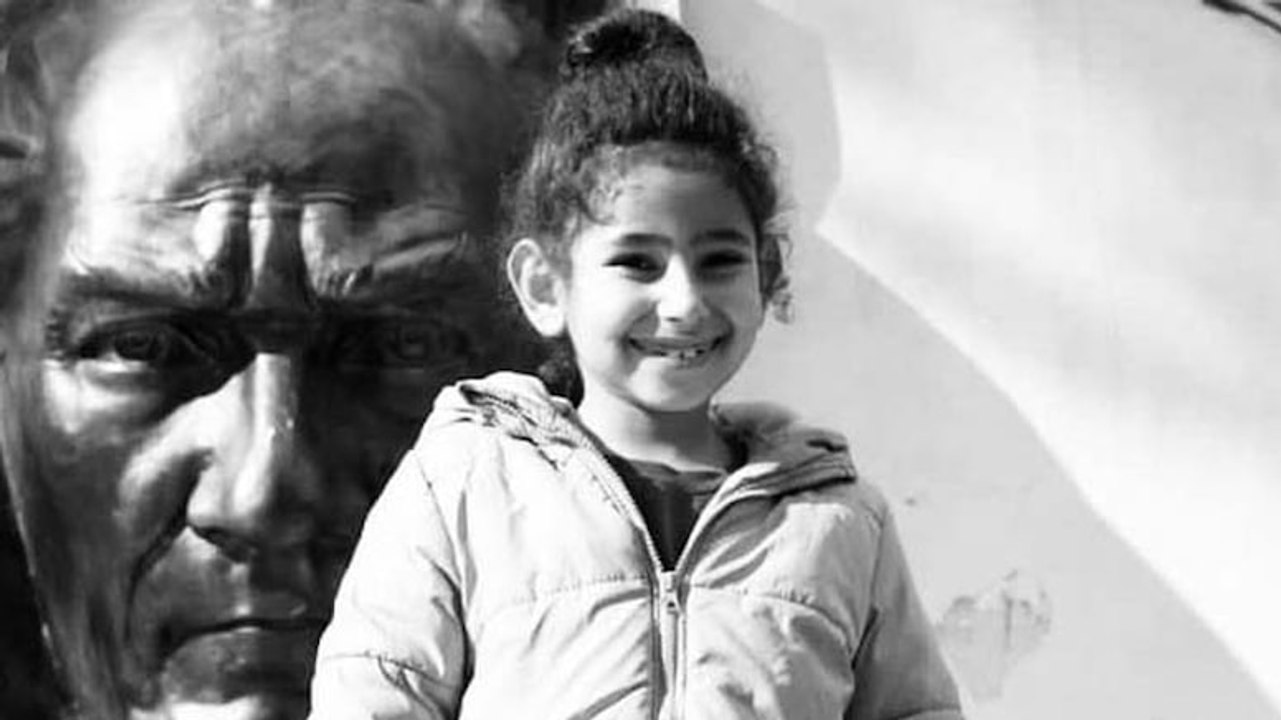 Bir annenin yıkıldığı an! Feryadı yürekleri dağladı...