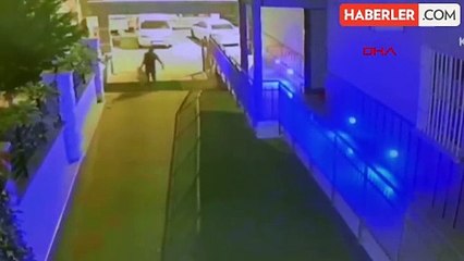 Hırsızlık Yapan Şahıs Cips Yiyerek Apartmana Girdi