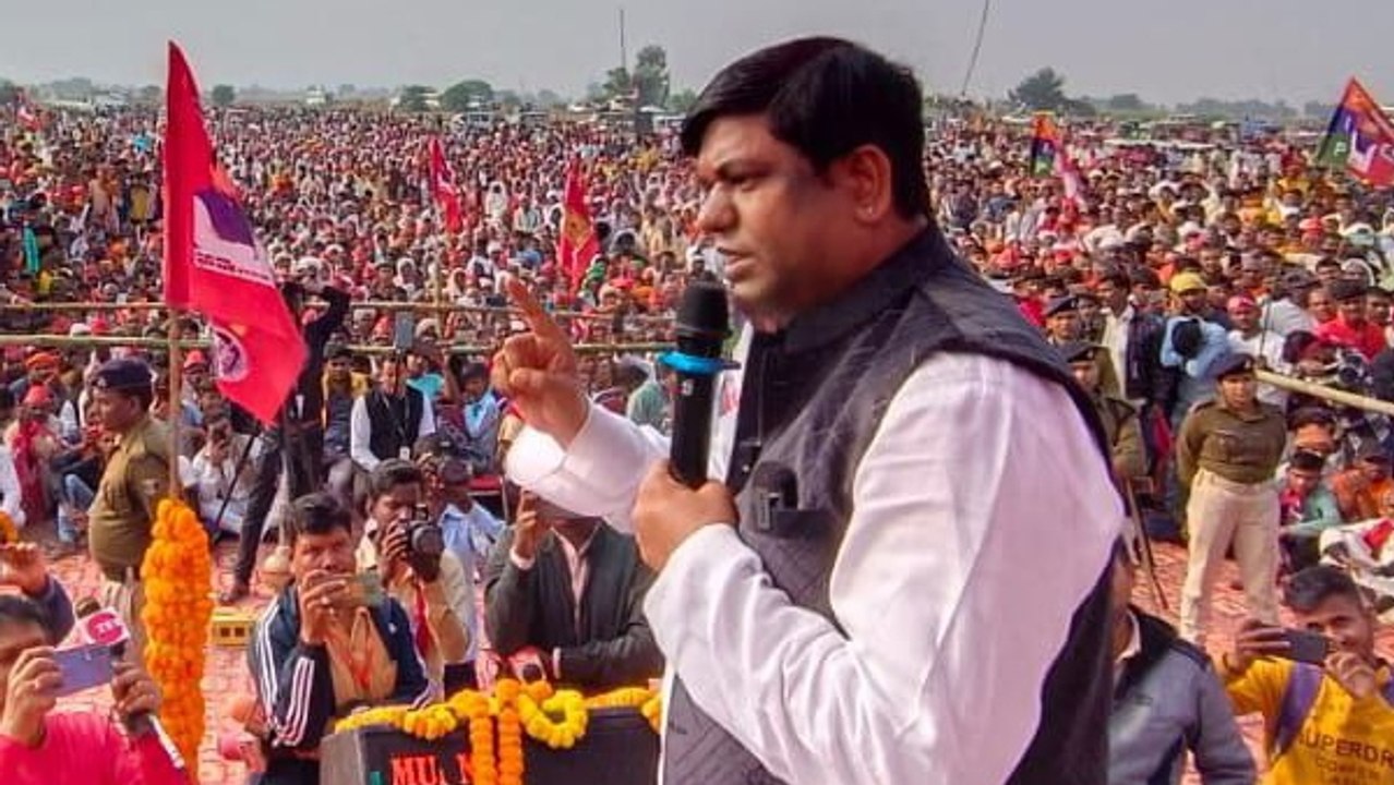 भभुआ में मुकेश सहनी ने कहा- निषाद अब वोट नहीं बेचेगा, आरक्षण के संघर्ष के लिए ले रहा संकल्प