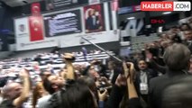 Beşiktaş Olağan İdari ve Mali Genel Kurulu'nda Başkan Adayları Kucaklaştı