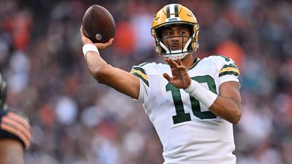 Packers Thrive on Passing Game Despite Limited Running