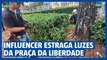 Influencer causa estragos na decoração da Praça da Liberdade