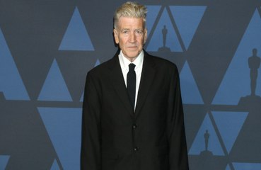 David Lynch's wife files for divorce