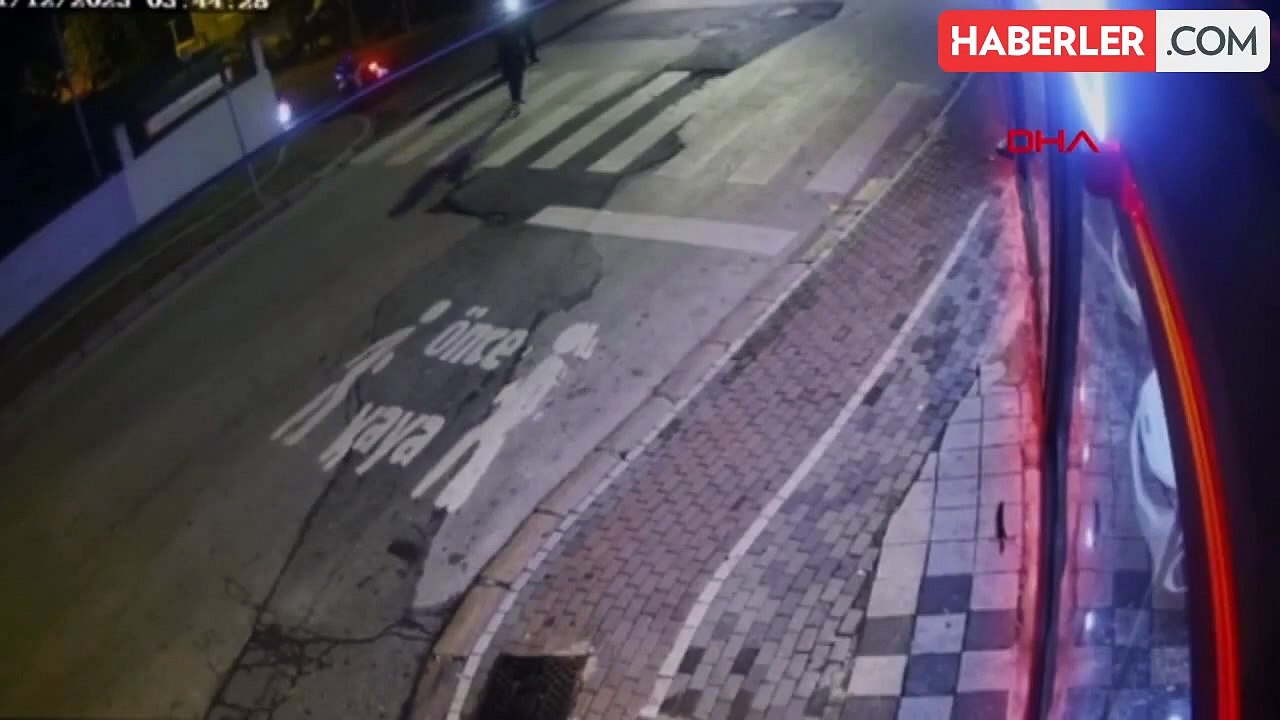 KOCAELİ-'AĞABEYİME SELAM OLSUN, KILICI KESKİN OLSUN' DEYİP OTO GALERİYE KURŞUN YAĞDIRDILAR