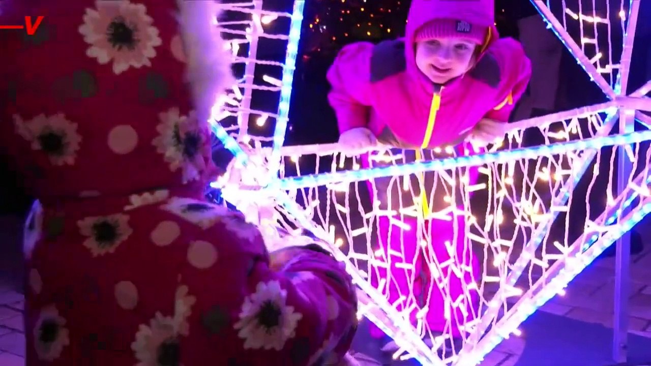 Kyiv Lights Up Christmas Tree as They are Set to Celebrate On the Holiday’s ‘New’ Date in Ukraine