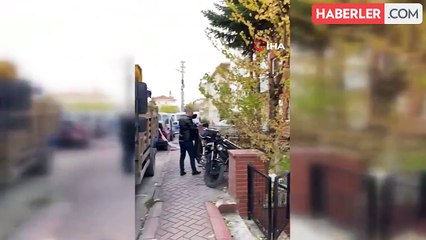 Anne ile oğlunun yaşadığı evden 45 ton çöp çıktı