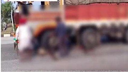 उदयपुर: राष्ट्रीय राजमार्ग 48 पर बेकाबू ट्रक ने भेड़ों को कुचला, देखिए वीडियो