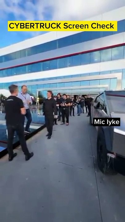 CYBERTRUCK Screen Checking