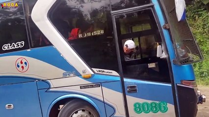 Detik-detik Bus Gagal Nanjak Dan Mundur Di Tanjakan Batu Jomba - Jalan Licin - Extreme Road