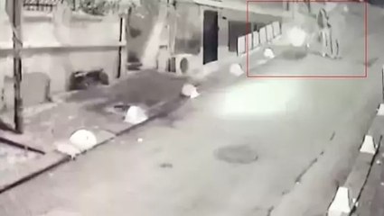 Şişli'de çanta çalan kapkaççılar kameraya böyle yansıdı