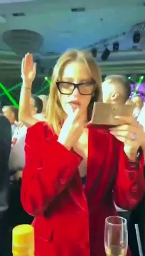 Serenay Sarıkaya, Alina Boz ve eski sevgilisi Umut Evirgen'in evliliği sırasında manidar paylaşım