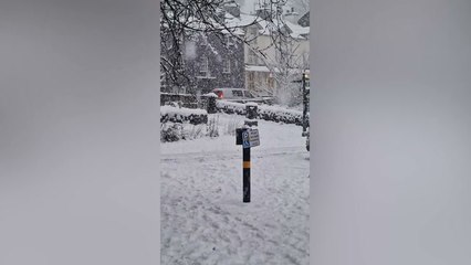 Major incident declared in Cumbria after heavy snowfall on roads