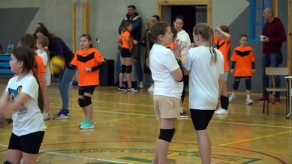 Mikołajkowy turniej siatkówki w Ostrołęce