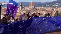 La manifestazione a Piazzale Michelangiolo contro il raduno dei sovranisti a Firenze