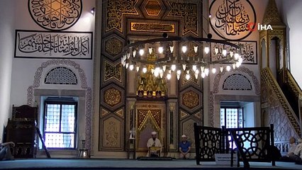 Türkiye’nin her yerinden bu imamı dinlemeye geliyorlar