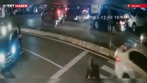 Trafikte tartıştığı sürücüye çarptı: O anlar kamerada