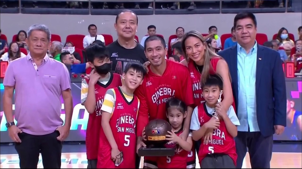 Halftime tribute for LA Tenorio!
