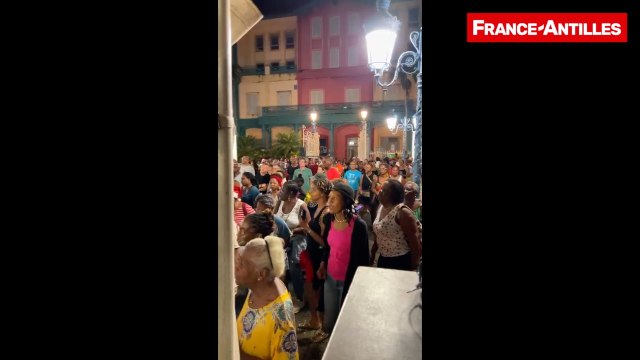 VIDÉO. Laribot an la ri Foyal : le traditionnel chanté Nwel à l'honneur