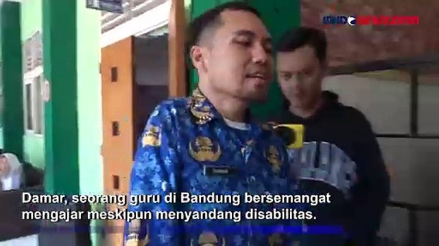 Guru Disabilitas di Bandung Semangat Mengajar Demi Cerdaskan Generasi Muda
