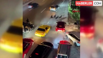 Düğün Konvoyları Yolu Trafiğe Kapattı