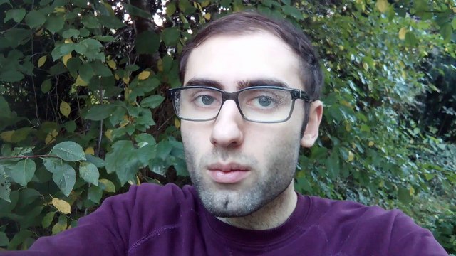 Selbst Apple hat gemerkt dass die Leute keine dünnen Smartphones mit schwachen Akkus mehr wollen.