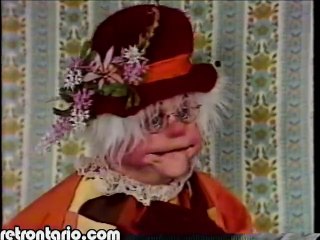 Readalong | show | 1975 | Official Clip