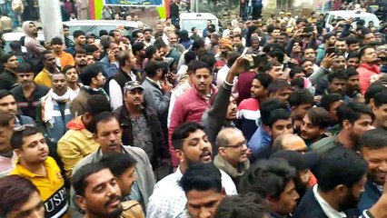 प्रदेश की इन विधानसभाओं में कार्यकर्ताओं ने इस तरह मनाया जश्न...देखें वीडियो
