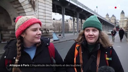 Attaque Paris - Un quartier et des touristes sous le choc après l'attaque meurtrière de samedi