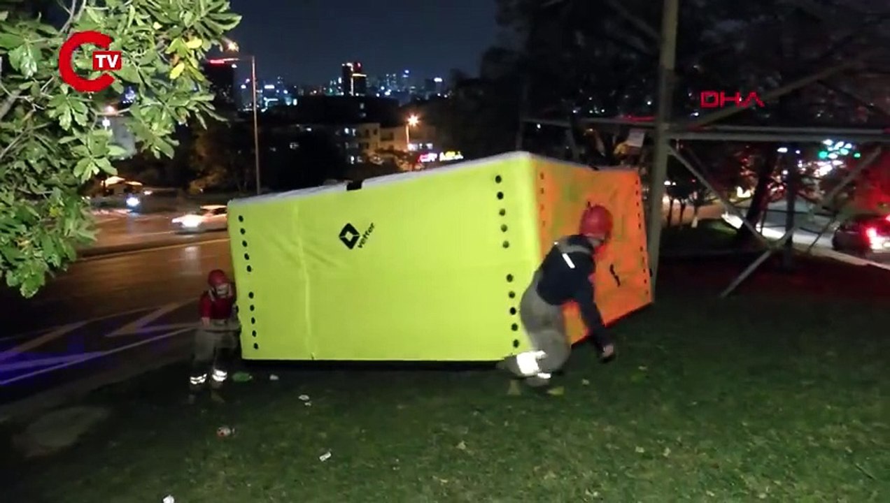 Yer Küçükçekmece... 50 metrelik elektrik direğine çıkıp kendini ihbar etti