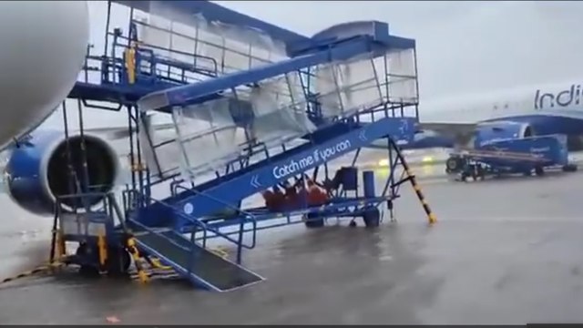 Cyclone Michuang ధాటికి Chennai Airport పరిస్థితి..Chennai Rains | Tamil Naidu | Telugu Oneindia