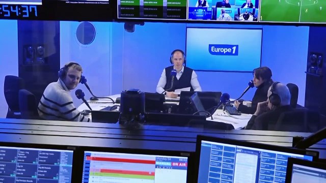 Attentat à Paris et Jean-Luc Mélenchon qui s'en prend à Ruth Elkrief : le zapping politique de Dimitri Vernet