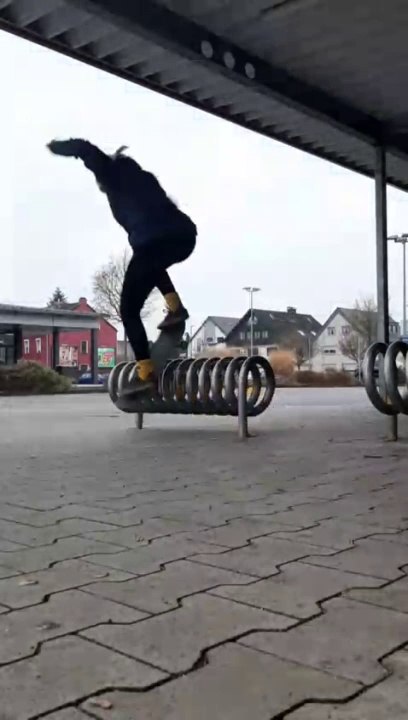 Skateboard, Anne solides den Fahrradständer