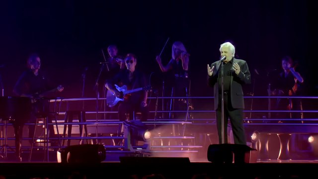 Michel Sardou chante Je vais t'aimer sur sa tournée 2023
