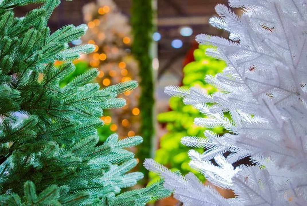 Sapin de Noël artificiel : notre guide pour bien le choisir et 5 modèles de bonne qualité 
