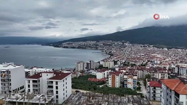 Depremin merkez üssü Gemlik’te 12 adet artçı meydana geldi! Belediye Başkanı Sertaslan konuyla ilgili açıklamalarda bulundu: “Maalesef vatandaşların…”