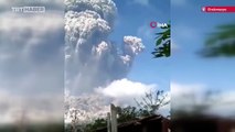 Endonezya’da yanardağ patlaması: 11 dağcı öldü