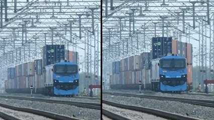 सामने आया भारतीय रेलवे के 'बाहुबली इंजन' Wag12B का वीडियो, ट्रैक पर देखकर खड़े हो जाएंगे रोंगटे